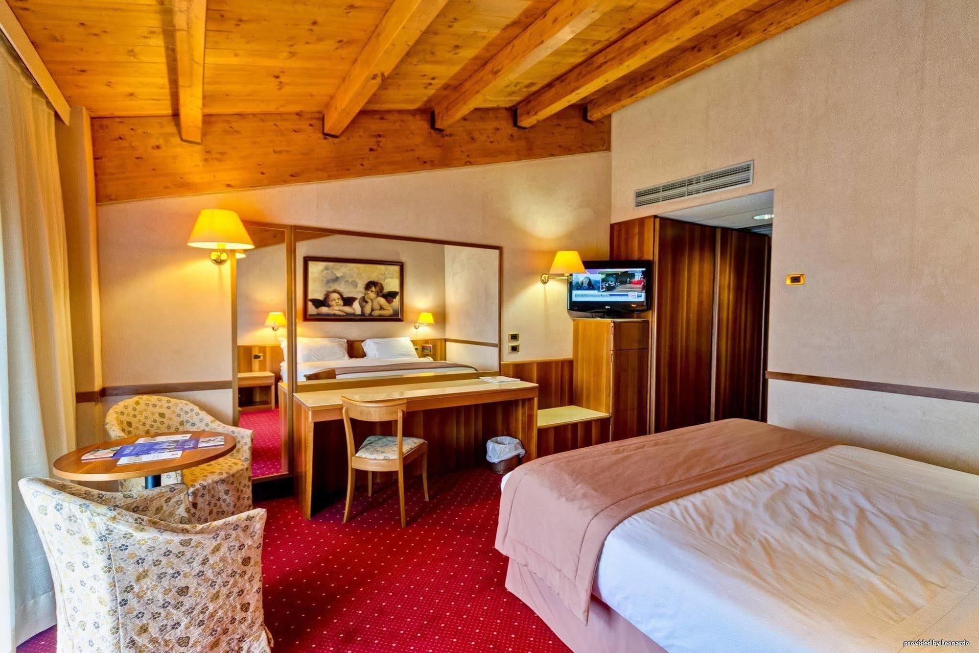 Best Western Hotel Salicone นอร์ชา ภายนอก รูปภาพ
